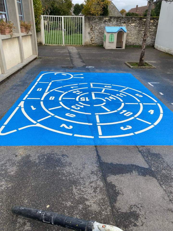 Marqu'osol - Marquage routier et sols industriels, signalisation horizontale et verticale - 09 74 56 99 75 - https://www.marqu-osol.fr/